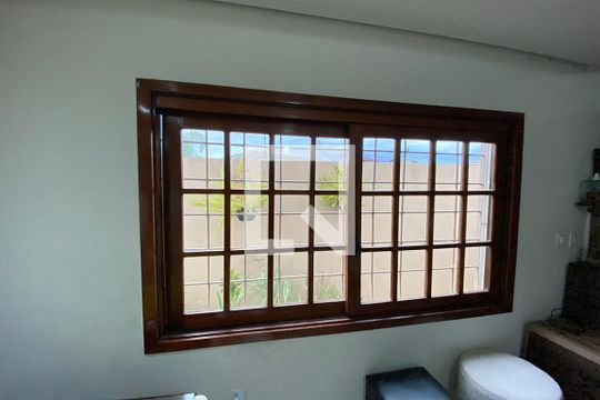 Janela da Sala De Estar 1 de casa à venda com 4 quartos, 230m² em Santo Afonso, Novo Hamburgo