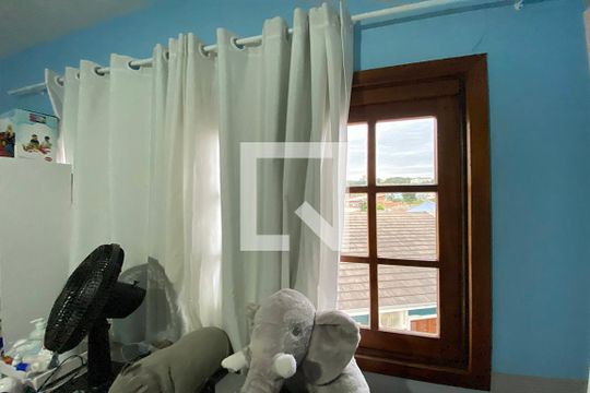 Janela do Quarto 2 de casa à venda com 4 quartos, 230m² em Santo Afonso, Novo Hamburgo