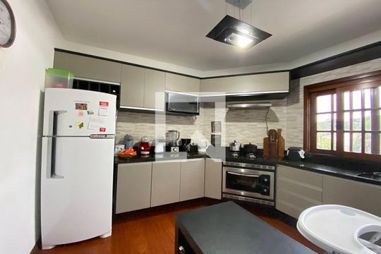 Cozinha de casa à venda com 4 quartos, 230m² em Santo Afonso, Novo Hamburgo