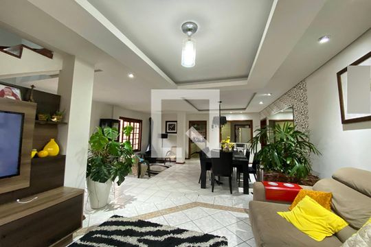 Sala de Estar 1 de casa à venda com 4 quartos, 230m² em Santo Afonso, Novo Hamburgo