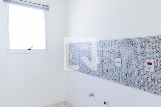 Cozinha de casa de condomínio à venda com 2 quartos, 75m² em Aberta dos Morros, Porto Alegre