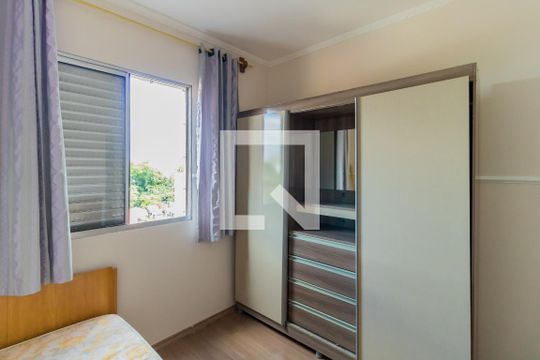Quarto 1 de apartamento para alugar com 2 quartos, 58m² em Vila Guilhermina, São Paulo