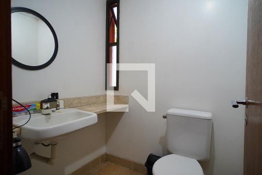 Banheiro de apartamento à venda com 3 quartos, 67m² em Petrópolis, Porto Alegre