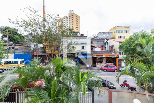 Vista de apartamento à venda com 2 quartos, 49m² em Vila Carmosina, São Paulo