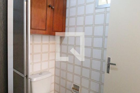 Banheiro de apartamento à venda com 2 quartos, 50m² em Jardim Miranda, Campinas
