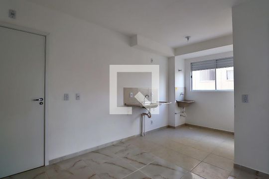 Cozinha e Área de Serviço de apartamento para alugar com 2 quartos, 62m² em Jardim Vila Rica, Santo André