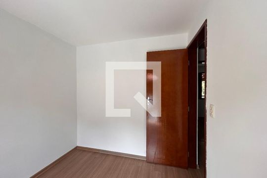Quarto 3 de casa para alugar com 3 quartos, 100m² em Vila Cruz das Almas, São Paulo