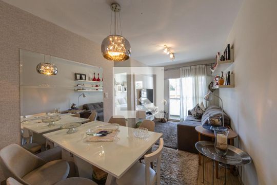 Apartamento à venda com 2 quartos, 58m² em Vila Regente Feijó, São Paulo