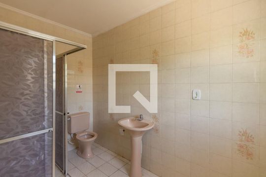 Banheiro da Suíte 1 de casa para alugar com 4 quartos, 170m² em Jardim Aeroporto, São Paulo
