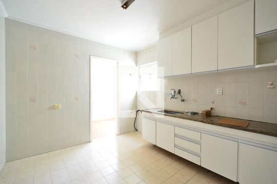 Cozinha de apartamento para alugar com 3 quartos, 96m² em Jabaquara, São Paulo