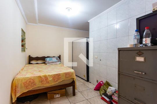 Quarto de Serviço de casa à venda com 3 quartos, 300m² em Quitaúna, Osasco