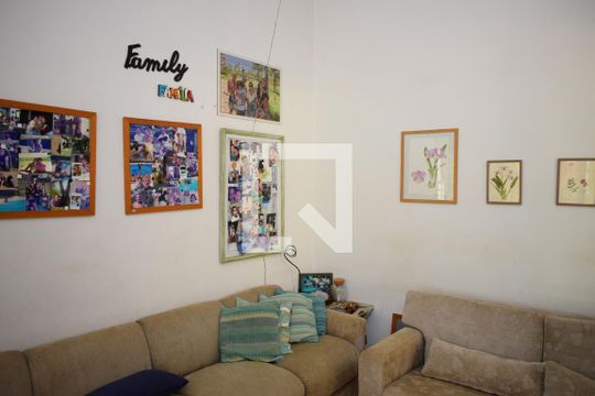 Sala de casa para alugar com 3 quartos, 328m² em Chácaras de Recreio Santa Terezinha, Jundiaí
