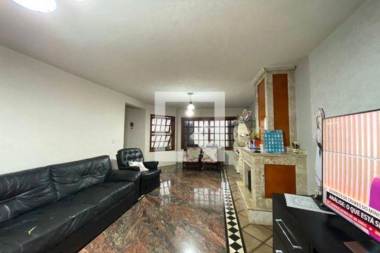 Sala de casa à venda com 5 quartos, 223m² em Rondônia, Novo Hamburgo