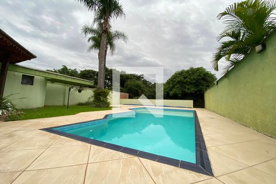 Piscina de casa à venda com 5 quartos, 223m² em Rondônia, Novo Hamburgo