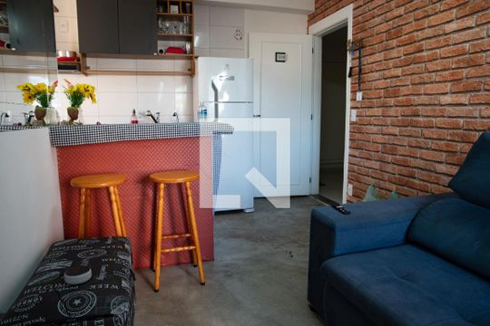 Sala de apartamento para alugar com 2 quartos, 46m² em Bom Retiro, São Paulo