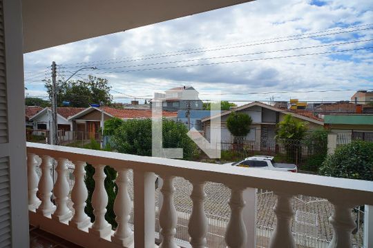 Sala 2 - Varanda de casa à venda com 4 quartos, 200m² em Jardim Itu, Porto Alegre