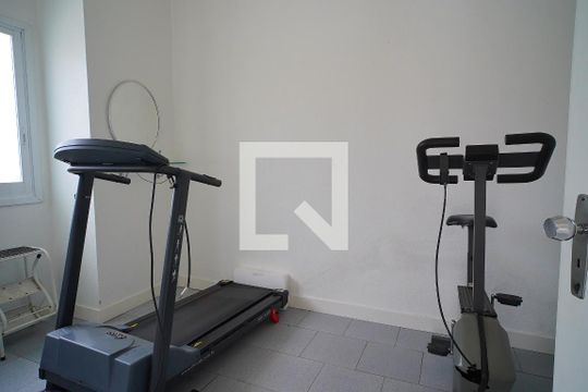 Quarto de Serviço de casa à venda com 4 quartos, 200m² em Jardim Itu, Porto Alegre