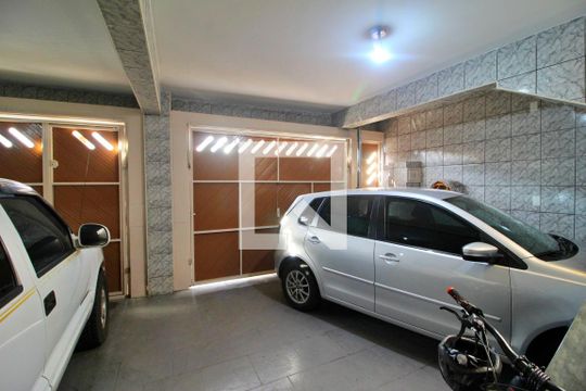 Garagem de casa à venda com 5 quartos, 315m² em Vila Tibiriçá, Santo André