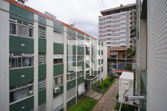Quarto 2-Vista  de apartamento à venda com 3 quartos, 98m² em Vila Ipiranga, Porto Alegre