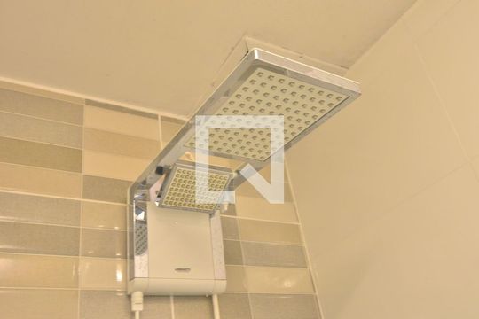 Banheiro de casa à venda com 4 quartos, 95m² em Harmonia, Canoas