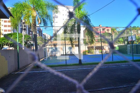 Vista Sala de casa à venda com 4 quartos, 95m² em Harmonia, Canoas