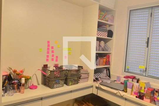 Quarto 1 de casa à venda com 4 quartos, 95m² em Harmonia, Canoas