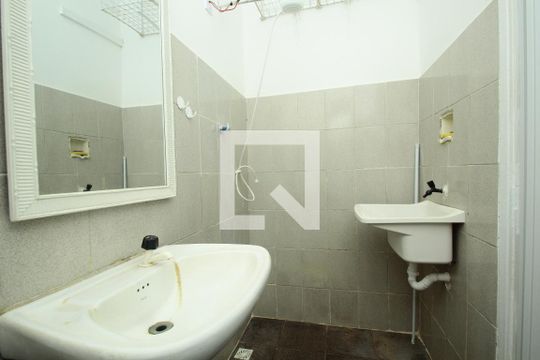 Banheiro de apartamento à venda com 2 quartos, 50m² em Glória, Rio de Janeiro