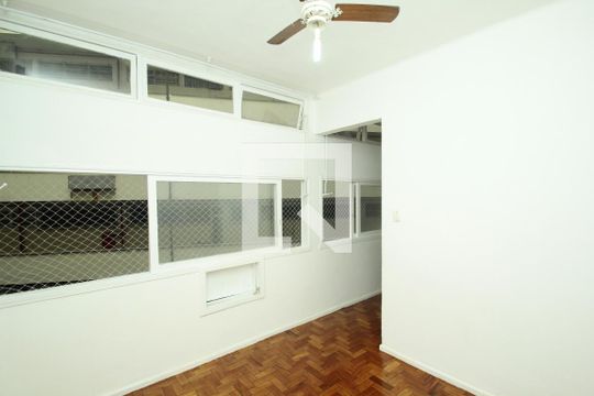 Quarto de apartamento à venda com 2 quartos, 50m² em Glória, Rio de Janeiro