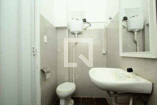 Banheiro de apartamento à venda com 2 quartos, 50m² em Glória, Rio de Janeiro