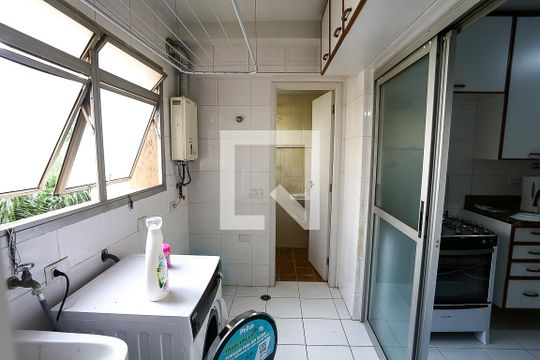 Área de Serviço de apartamento à venda com 3 quartos, 98m² em Vila Suzana, São Paulo