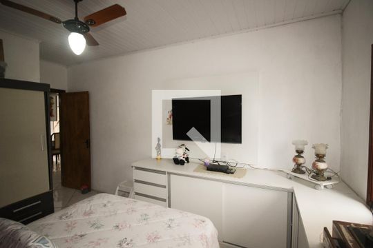Quarto 1 de casa à venda com 2 quartos, 290m² em Bom Jesus, Porto Alegre
