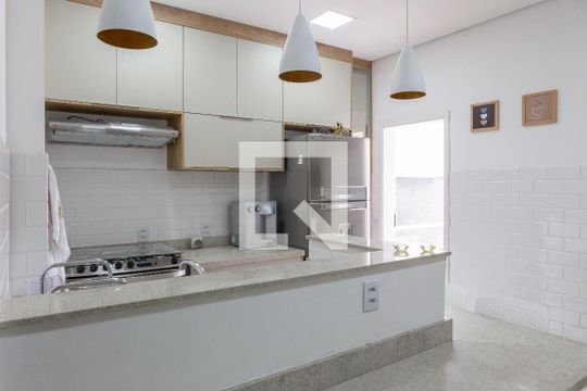 Cozinha de casa à venda com 3 quartos, 140m² em Vila Anastácio, São Paulo