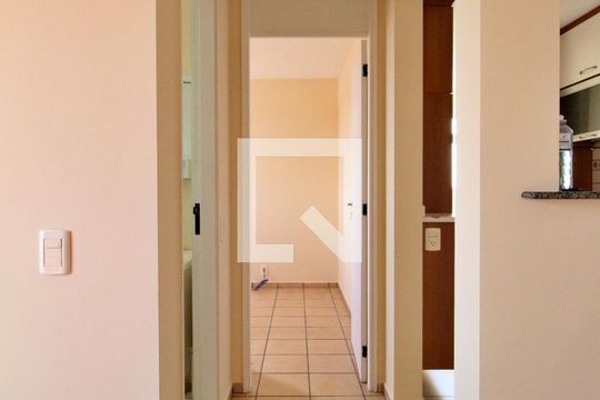 Corredor de apartamento à venda com 2 quartos, 48m² em Jardim Antonio Von Zuben, Campinas