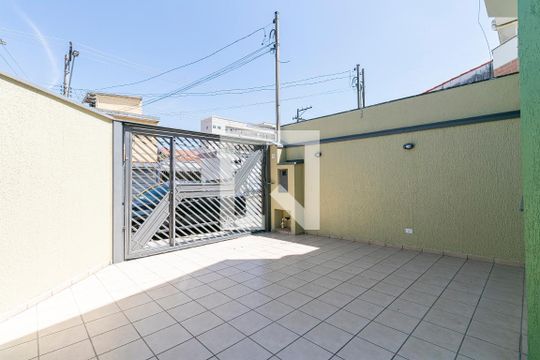 Garagem de casa à venda com 3 quartos, 108m² em Vila Carrao, São Paulo