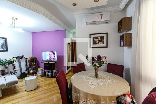 Sala de apartamento à venda com 2 quartos, 71m² em Menino Deus, Porto Alegre