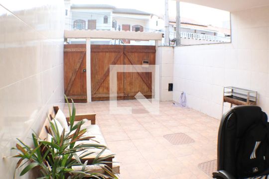 Garagem de casa para alugar com 3 quartos, 199m² em Taquara, Rio de Janeiro