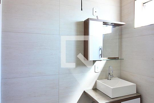 Banheiro Social de casa de condomínio para alugar com 1 quarto, 36m² em Assunção, São Bernardo do Campo