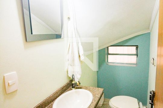 Lavabo de casa para alugar com 2 quartos, 148m² em Vila Zat, São Paulo