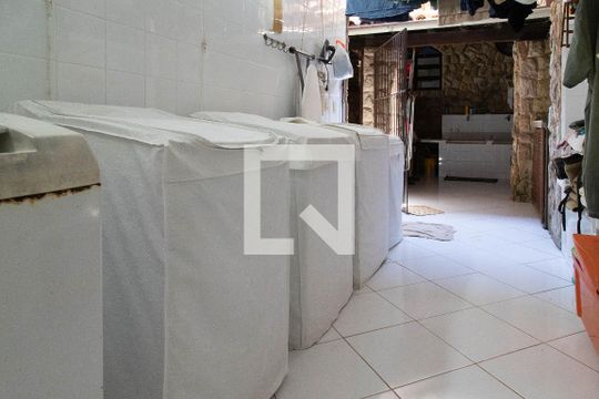Lavandeira de casa à venda com 7 quartos, 1200m² em Recreio dos Bandeirantes, Rio de Janeiro