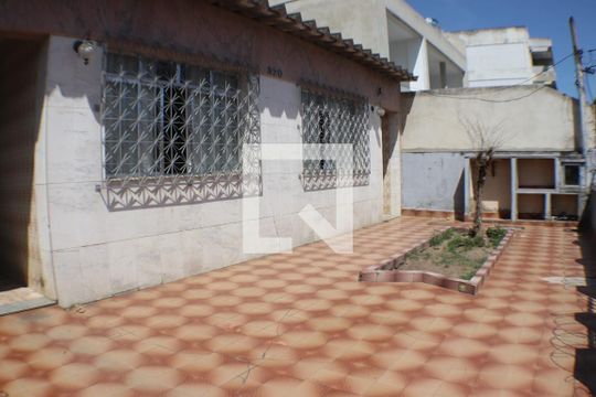 Fachada de casa à venda com 3 quartos, 167m² em Taquara, Rio de Janeiro