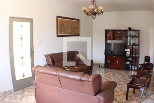 Sala de casa à venda com 3 quartos, 167m² em Taquara, Rio de Janeiro