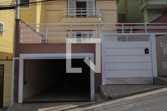 Fachada de casa à venda com 3 quartos, 241m² em Parque Mandaqui, São Paulo