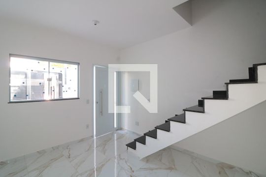 Sala  de casa à venda com 2 quartos, 70m² em Cidade Mãe do Céu, São Paulo