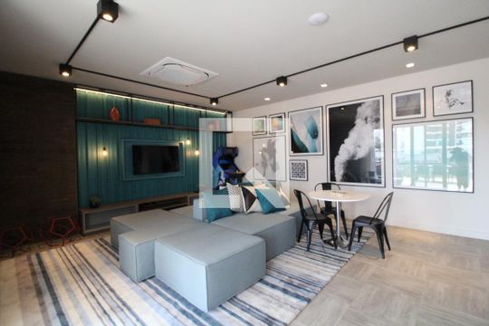 Sala de Tv de apartamento à venda com 2 quartos, 70m² em Jardim das Acácias, São Paulo