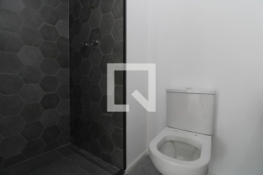 Banheiro da Suíte de apartamento para alugar com 2 quartos, 70m² em Jardim das Acácias, São Paulo