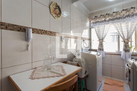 Cozinha e Área de Serviço de apartamento à venda com 2 quartos, 74m² em Protásio Alves, Porto Alegre