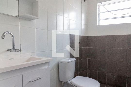 Banheiro de casa para alugar com 1 quarto, 68m² em Jardim Planalto, São Paulo