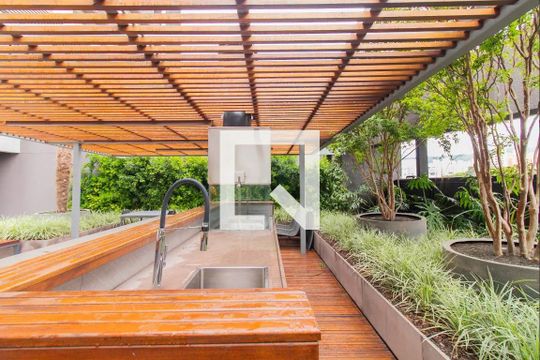 Área comum de kitnet/studio para alugar com 1 quarto, 38m² em Teresópolis, Porto Alegre