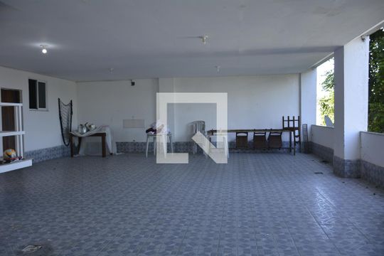 Área comum de casa para alugar com 5 quartos, 350m² em Jardim Guanabara, Rio de Janeiro