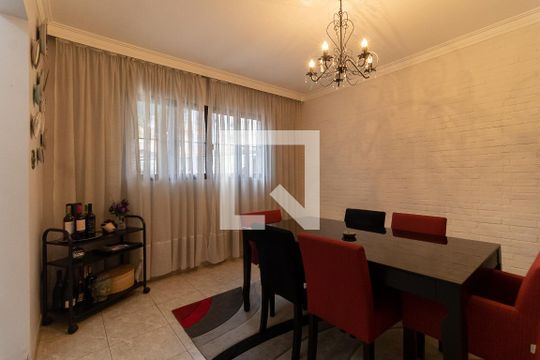 Sala de Jantar de casa à venda com 4 quartos, 200m² em Cambuci, São Paulo